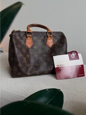 Louis Vuitton Brown Monogram Canvas Speedy 25 with POSH AUTHENTICATE card